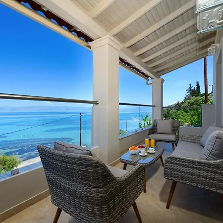 Alexandra Apartmán Mpoukaris